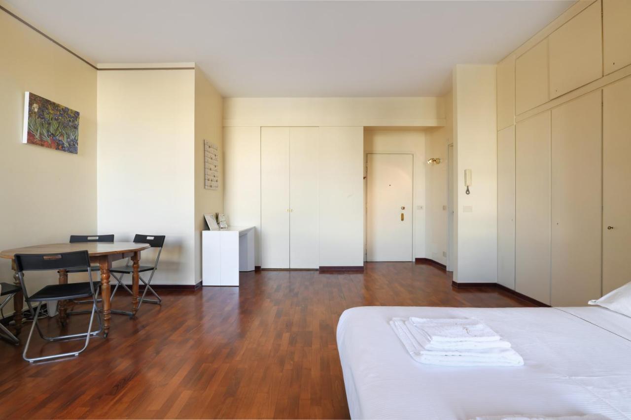 Duomo Luxury Apartment VII Milán Exterior foto